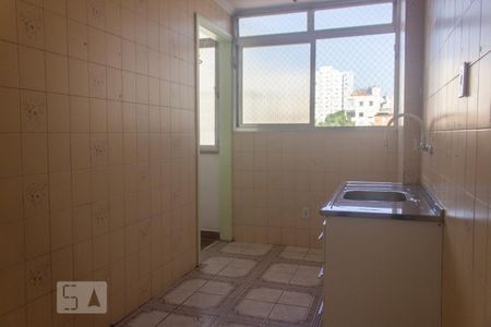 Cozinha de apartamento para alugar com 2 quartos, 61m² em Bela Vista, São Paulo