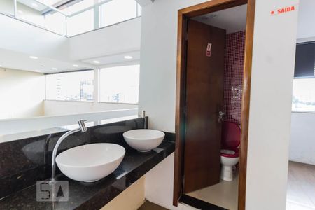 Studio para alugar com 240m², 3 quartos e sem vaga