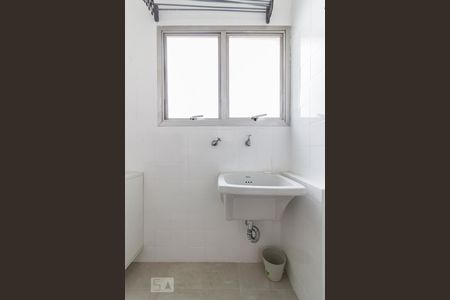 Apartamento para alugar com 33m², 1 quarto e 1 vagaÁrea de Serviço