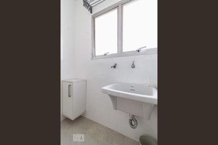 Apartamento para alugar com 33m², 1 quarto e 1 vagaÁrea de Serviço