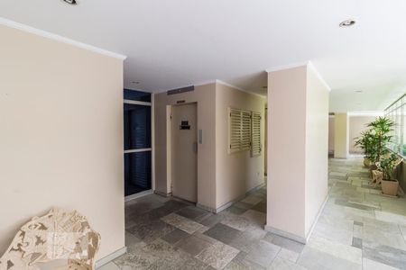 Apartamento para alugar com 33m², 1 quarto e 1 vagaHall