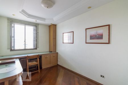 Apartamento para alugar com 200m², 4 quartos e 3 vagasEscritório