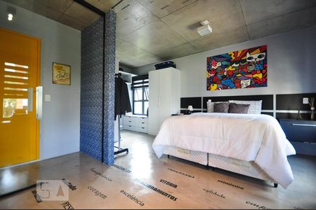 suíte  de apartamento para alugar com 1 quarto, 70m² em Vila Suzana, São Paulo