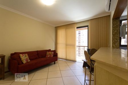 Sala de apartamento à venda com 1 quarto, 80m² em Barra da Tijuca, Rio de Janeiro