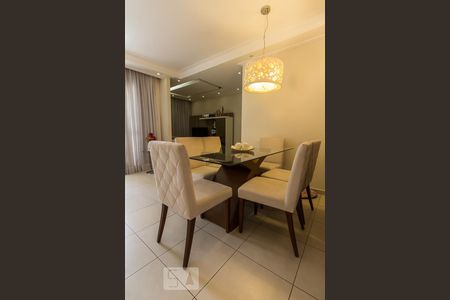 Apartamento à venda com 65m², 2 quartos e 2 vagassala jantar