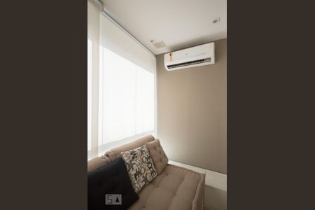 Sala de kitnet/studio para alugar com 1 quarto, 34m² em Brooklin Paulista, São Paulo