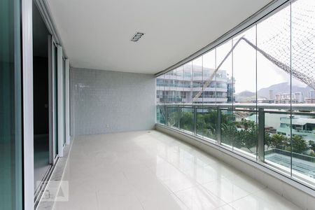 SACADA de apartamento à venda com 4 quartos, 280m² em Barra da Tijuca, Rio de Janeiro