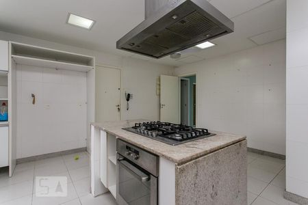 Apartamento à venda com 280m², 4 quartos e 3 vagasCOZINHA