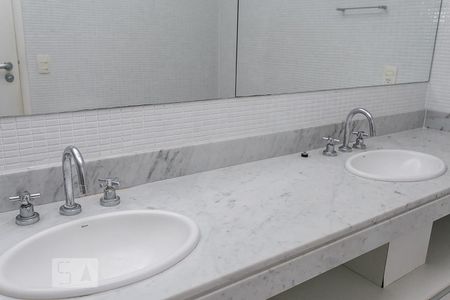 Apartamento à venda com 280m², 4 quartos e 3 vagasDETALHE