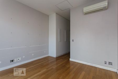 Apartamento à venda com 280m², 4 quartos e 3 vagasSUÍTE