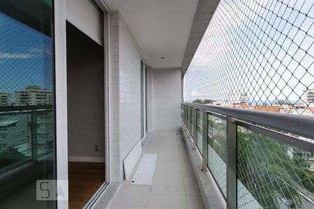Apartamento à venda com 280m², 4 quartos e 3 vagasSACADA