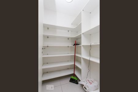 Apartamento à venda com 280m², 4 quartos e 3 vagasDESPENSA