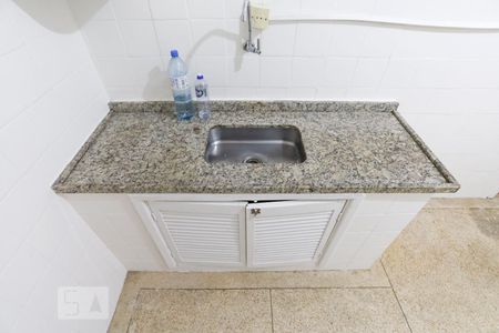Apartamento à venda com 75m², 2 quartos e sem vagaPia