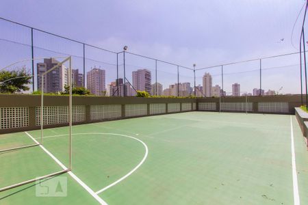 Quadra  de apartamento para alugar com 2 quartos, 58m² em Vila Guarani (z Sul), São Paulo