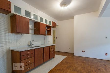 Cozinha de apartamento para alugar com 2 quartos, 74m² em Higienópolis, São Paulo