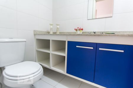 Apartamento à venda com 74m², 2 quartos e 1 vagabanheiro 