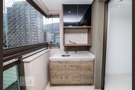 Detalhe varanda da sala de apartamento à venda com 3 quartos, 92m² em Botafogo, Rio de Janeiro
