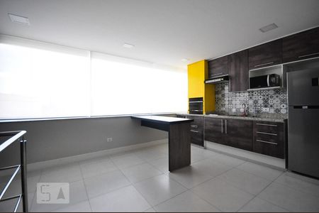 Sala da cobertura de apartamento para alugar com 1 quarto, 56m² em Jardim Ampliacao, São Paulo
