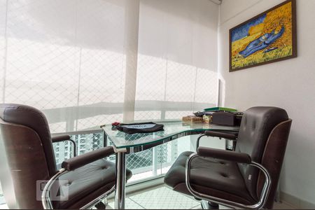 Apartamento para alugar com 240m², 4 quartos e 3 vagas Apartamento para alugar com 240m², 4 quartos e 3 vagasSuíte 3