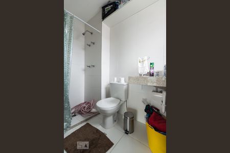 Banheiro na área da varanda de apartamento para alugar com 4 quartos, 240m² em Adalgisa, Osasco