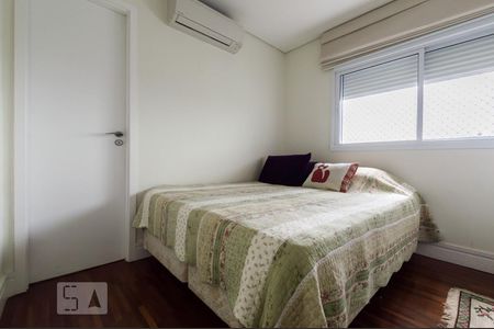 Suíte de apartamento para alugar com 4 quartos, 240m² em Adalgisa, Osasco