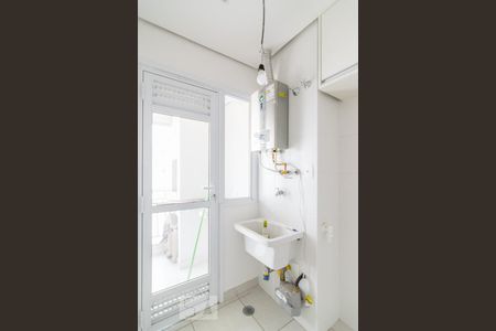 Área de Serviço de apartamento para alugar com 2 quartos, 58m² em Vila Homero Thon, Santo André