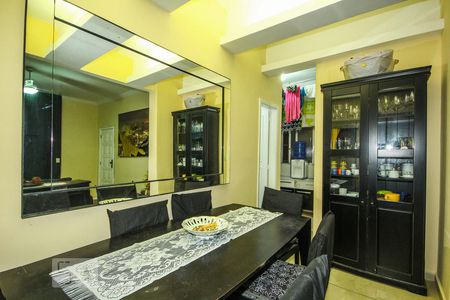 Apartamento à venda com 80m², 2 quartos e sem vagaSala de Jantar