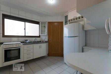 Apartamento para alugar com 96m², 3 quartos e 2 vagasCozinha