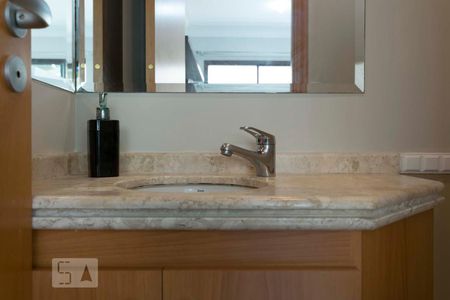 Apartamento para alugar com 96m², 3 quartos e 2 vagasLavabo (Torneira)