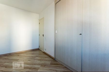 Quarto 2 de apartamento para alugar com 2 quartos, 50m² em Vila Campesina, Osasco