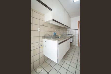Cozinha de apartamento à venda com 2 quartos, 67m² em Nova Piraju, São Paulo