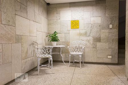 Hall de entrada de kitnet/studio à venda com 1 quarto, 31m² em Bela Vista, São Paulo