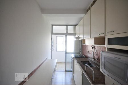 Apartamento à venda com 70m², 3 quartos e 1 vagacozinha