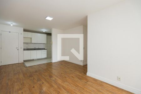 Sala de apartamento para alugar com 3 quartos, 70m² em Vila Suzana, São Paulo