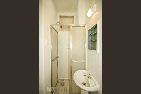 Apartamento para alugar com 147m², 3 quartos e sem vaga Apartamento para alugar com 147m², 3 quartos e sem vagaBanheiro 1