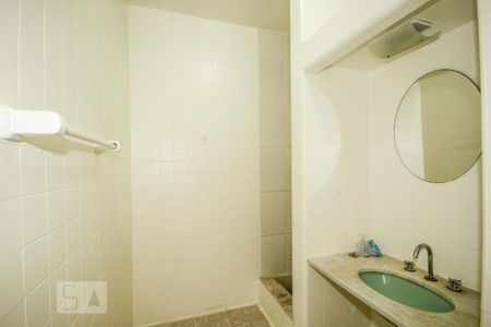 Apartamento para alugar com 147m², 3 quartos e sem vaga Apartamento para alugar com 147m², 3 quartos e sem vagaBanheiro 1