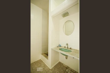 Banheiro 1 de apartamento para alugar com 3 quartos, 147m² em Copacabana, Rio de Janeiro