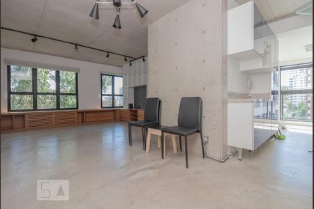 sala de apartamento para alugar com 1 quarto, 70m² em Vila Suzana, São Paulo