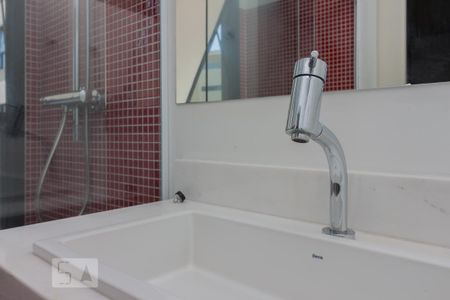 suíte de apartamento para alugar com 1 quarto, 70m² em Vila Suzana, São Paulo