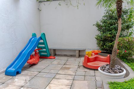 Apartamento à venda com 130m², 3 quartos e 1 vaga Apartamento à venda com 130m², 3 quartos e 1 vagaPlayground