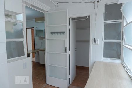 Apartamento à venda com 130m², 3 quartos e 1 vaga Apartamento à venda com 130m², 3 quartos e 1 vagaÁrea de Serviço