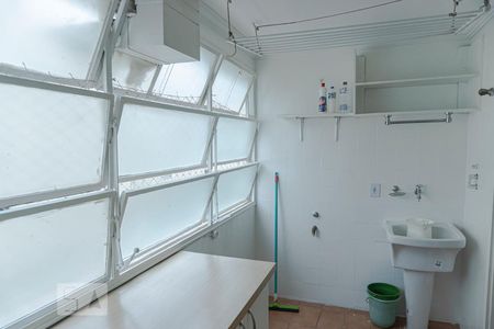 Apartamento à venda com 130m², 3 quartos e 1 vaga Apartamento à venda com 130m², 3 quartos e 1 vagaÁrea de Serviço