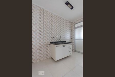 Cozinha de apartamento para alugar com 2 quartos, 60m² em Santa Teresinha, São Paulo