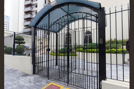 Fachada de apartamento para alugar com 2 quartos, 60m² em Santa Teresinha, São Paulo