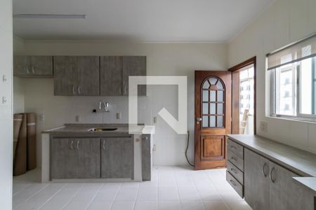Apartamento à venda com 105m², 3 quartos e 1 vaga Apartamento à venda com 105m², 3 quartos e 1 vagaCozinha