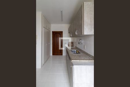 Apartamento à venda com 105m², 3 quartos e 1 vaga Apartamento à venda com 105m², 3 quartos e 1 vagaCozinha