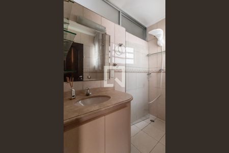 Apartamento à venda com 105m², 3 quartos e 1 vaga Apartamento à venda com 105m², 3 quartos e 1 vagaBanheiro Social