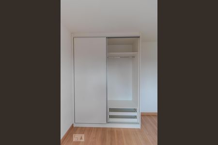 Apartamento para alugar com 61m², 2 quartos e 1 vagaSuíte - Armário