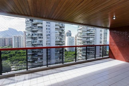 Apartamento para alugar com 135m², 3 quartos e 2 vagasSACADA