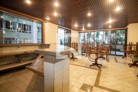 Apartamento para alugar com 65m², 2 quartos e 1 vaga Apartamento para alugar com 65m², 2 quartos e 1 vagaÁrea comum - Salão de festas